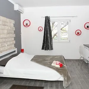 & Dijana Apartament