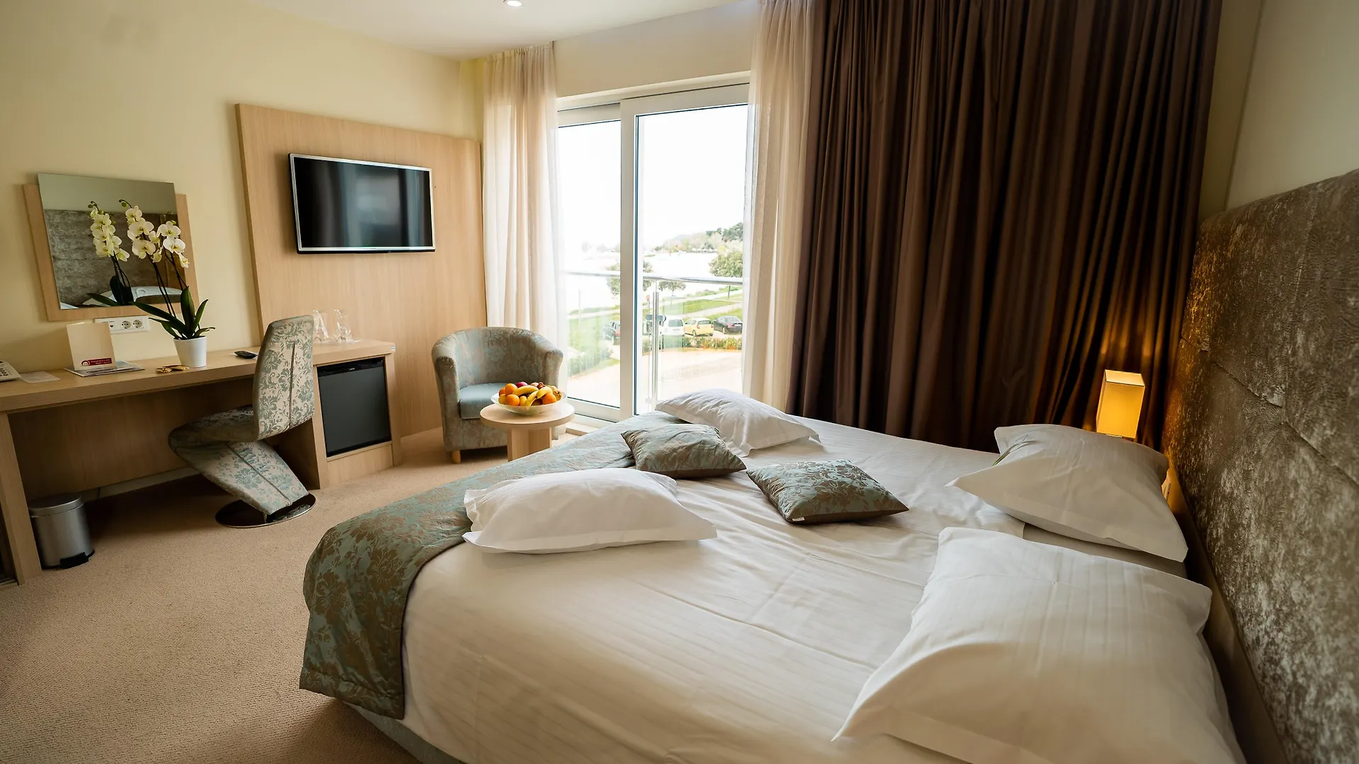 Hotel Fanat 4*, Split