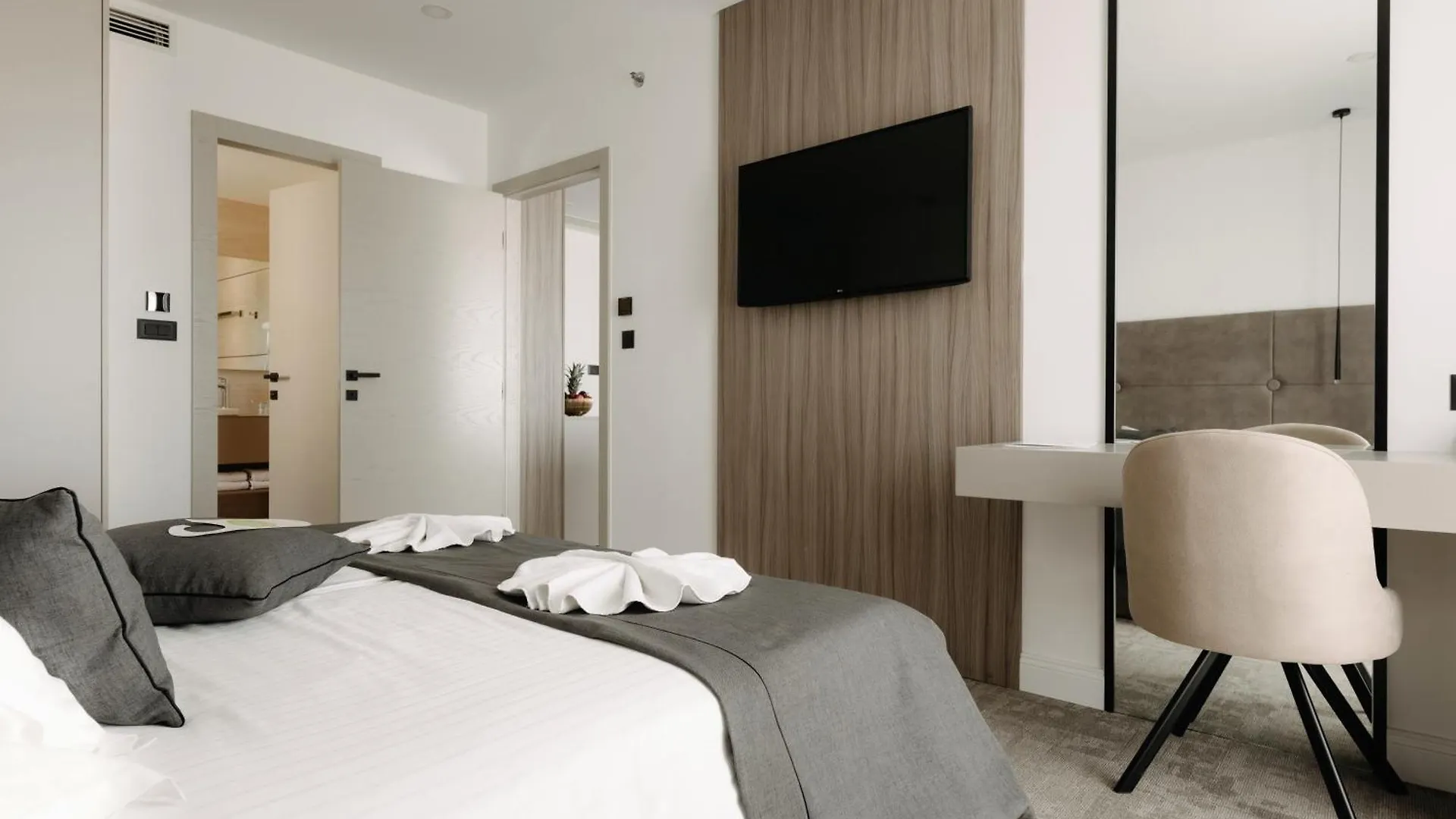 Hotel Fanat Split 4*,